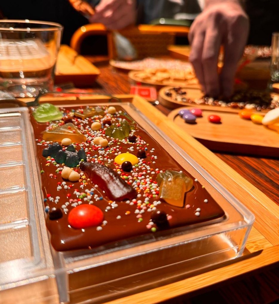 make your own chocolate bars during the workshop